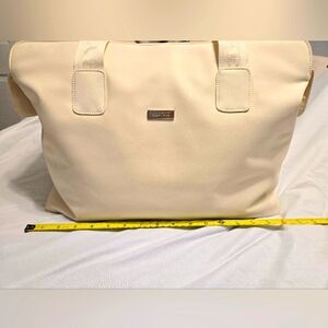 Burberry Fragrance tote cream